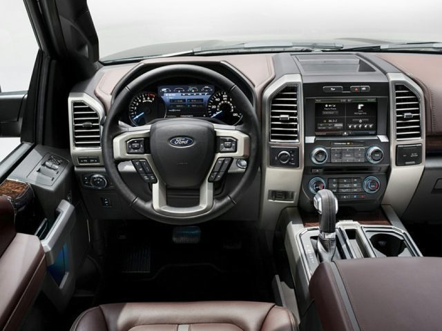 2017-Ford-F150-Interior.jpg