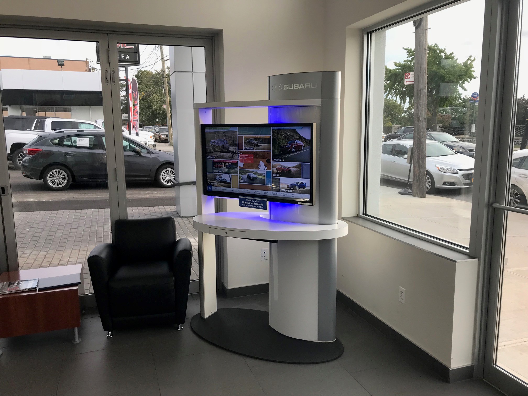 showroom1.jpg