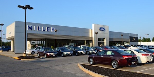 Ford dealership serving Medford