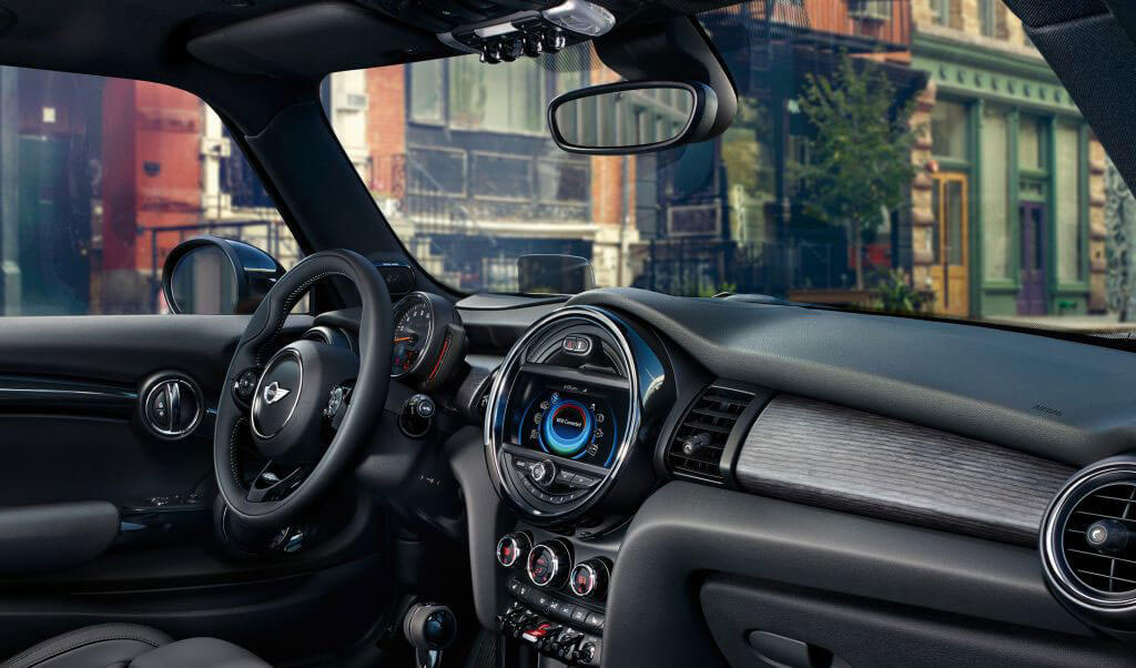 2017-MINI-Hardtop-2-Door-technology.jpg