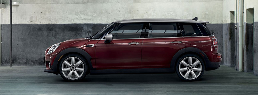 2017 MINI Clubman interior