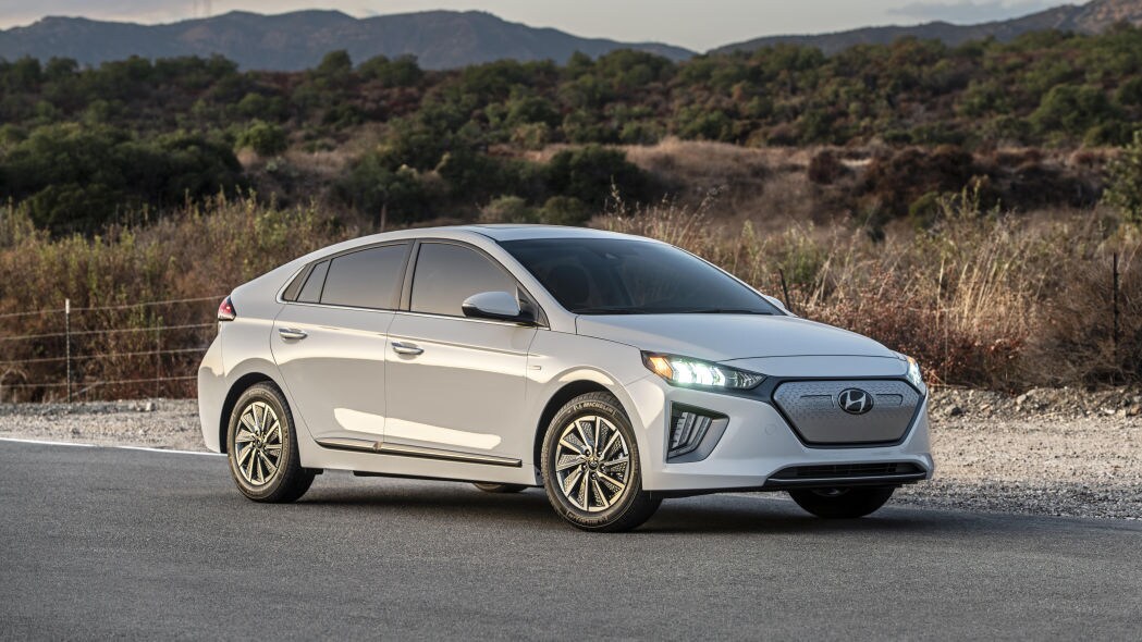 39301-2020IONIQElectric.jpg