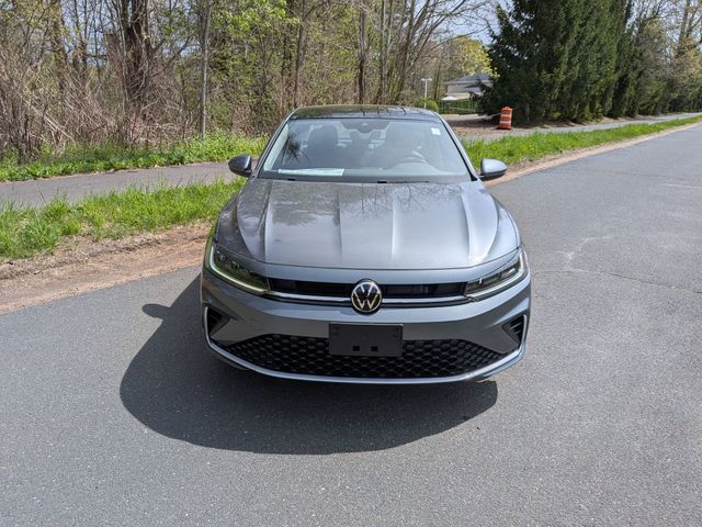 2026 Volkswagen Jetta SE dealer inventory exterior view