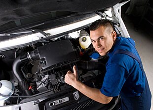 subaru-service-technician.jpg