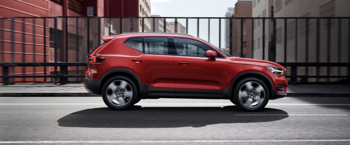 2021 Volvo XC40.jpg