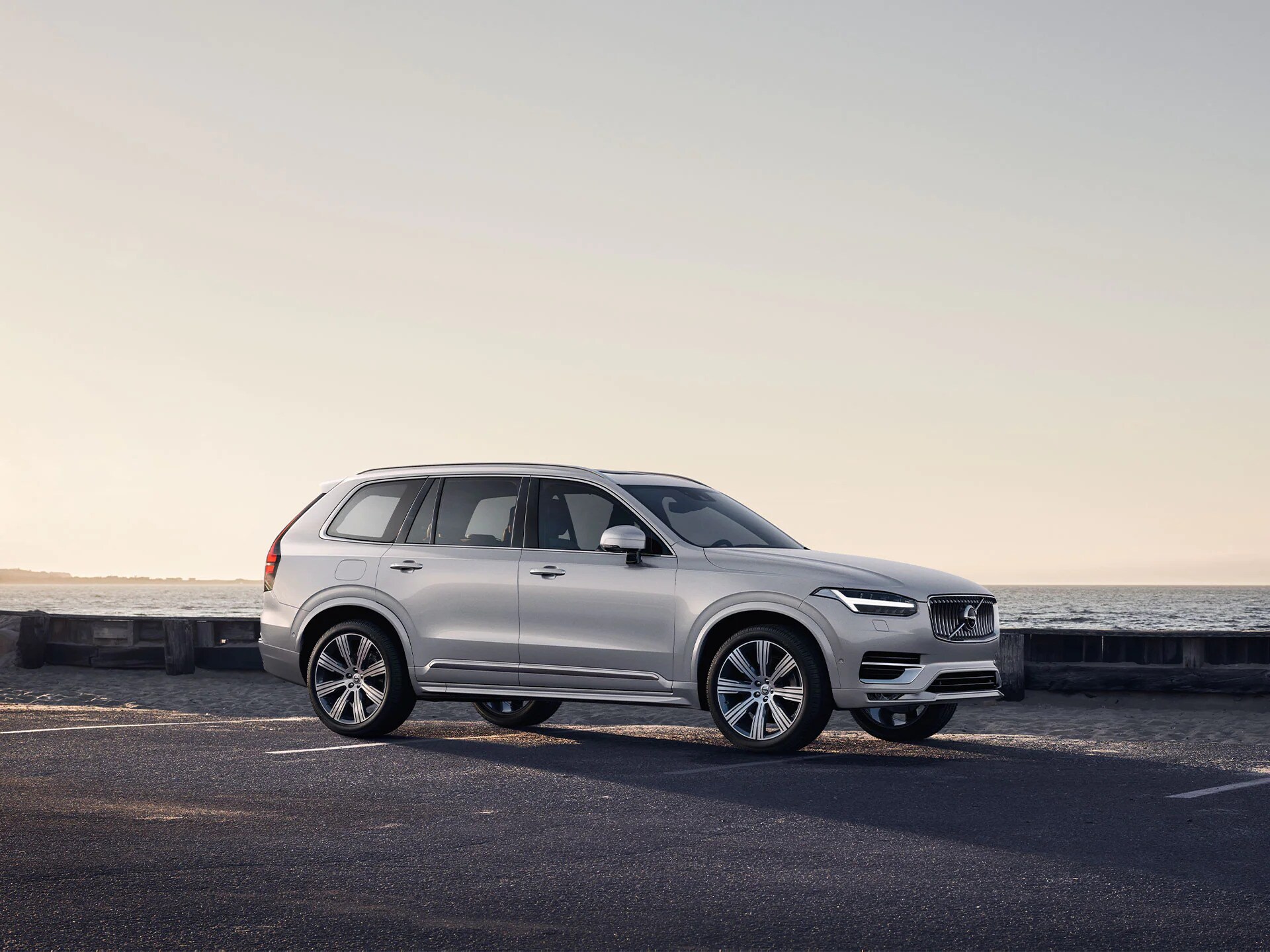 2022-XC90.jpg