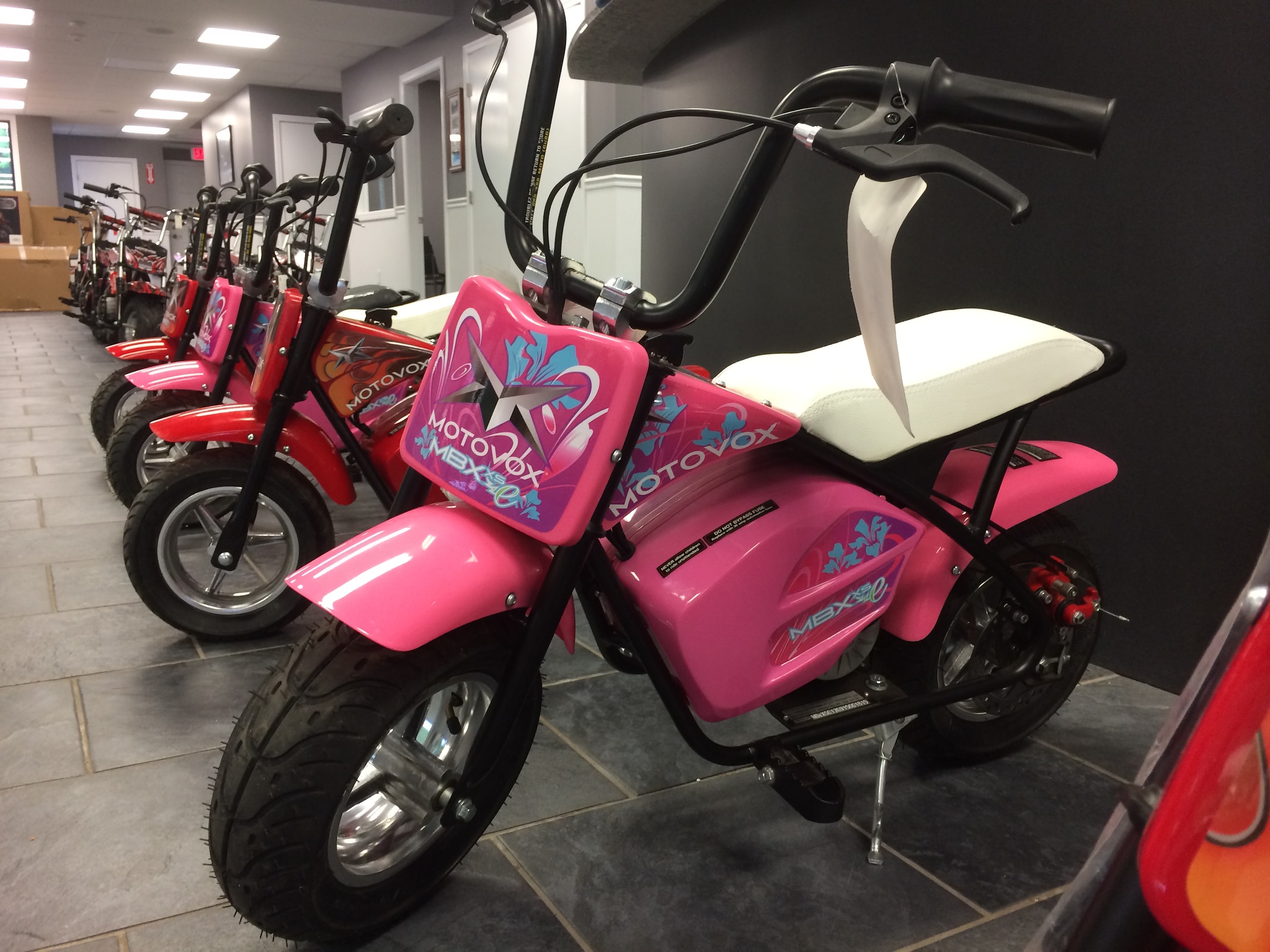 APT MotoVox Group Inc. (MTVX) Motovox baby !!!!http//pictures.dealer