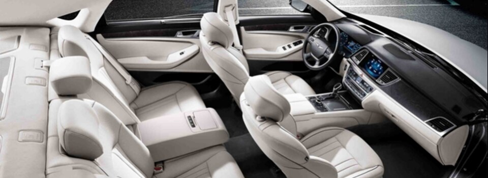 2017-Genesis-G80-3.8-Interior-05.jpg