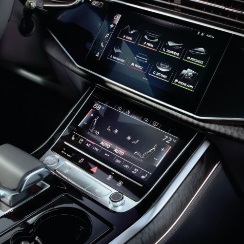 Audi Q8 Driver
Console