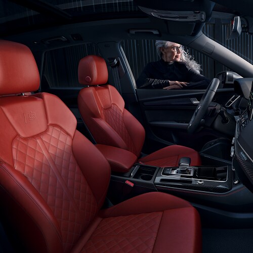 Audi SQ5
Driver Interior