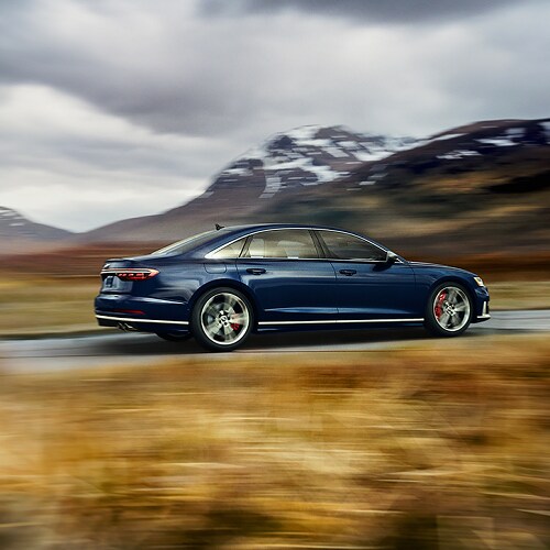 Audi S8 L
Executive Red Broke Package