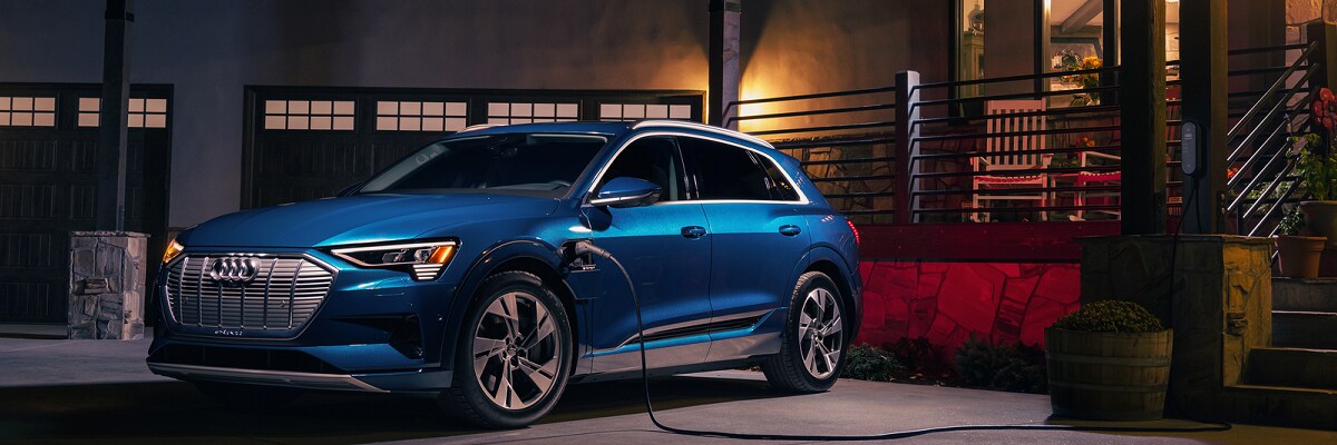 Audi e-tron
Premium