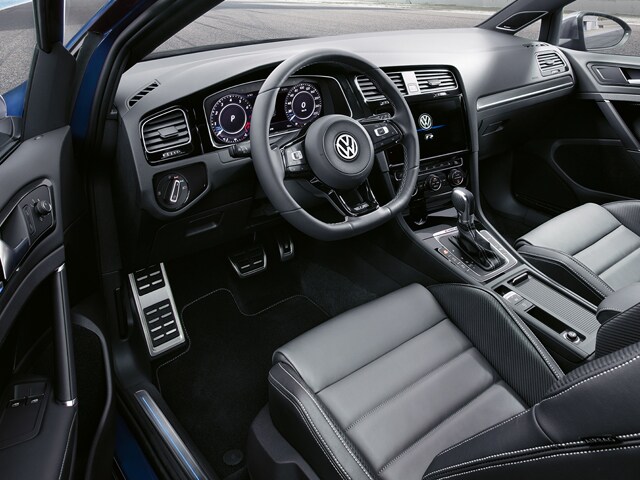 Volkswagen Golf R interior