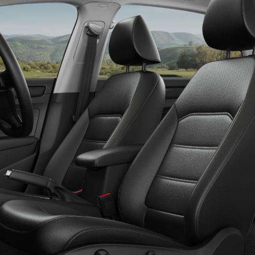 Volkswagen Passat
Front Seats
