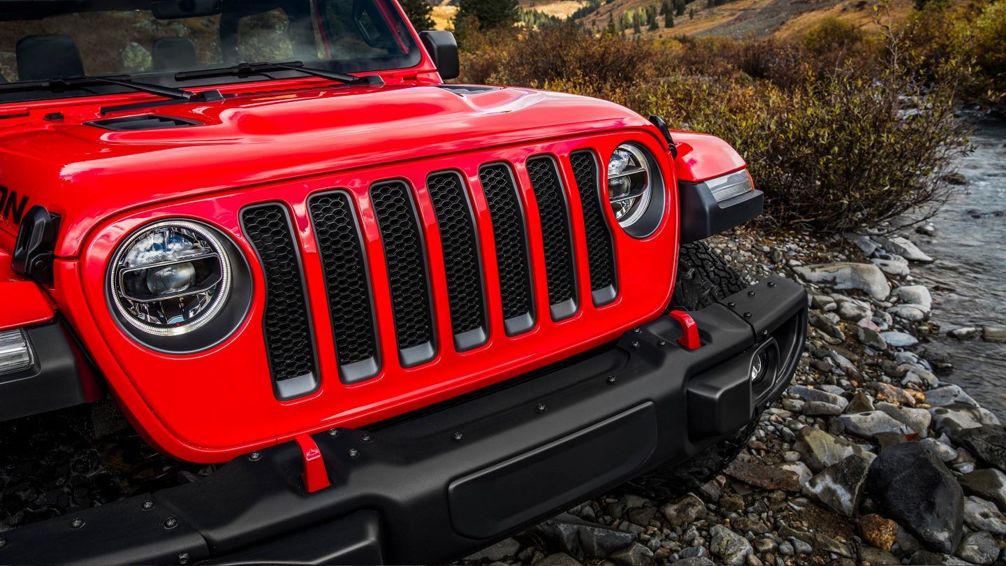 2018-Jeep-Wrangler-JL-Gallery-Exterior-Rubicon-Grille.jpg.image.1440.jpg