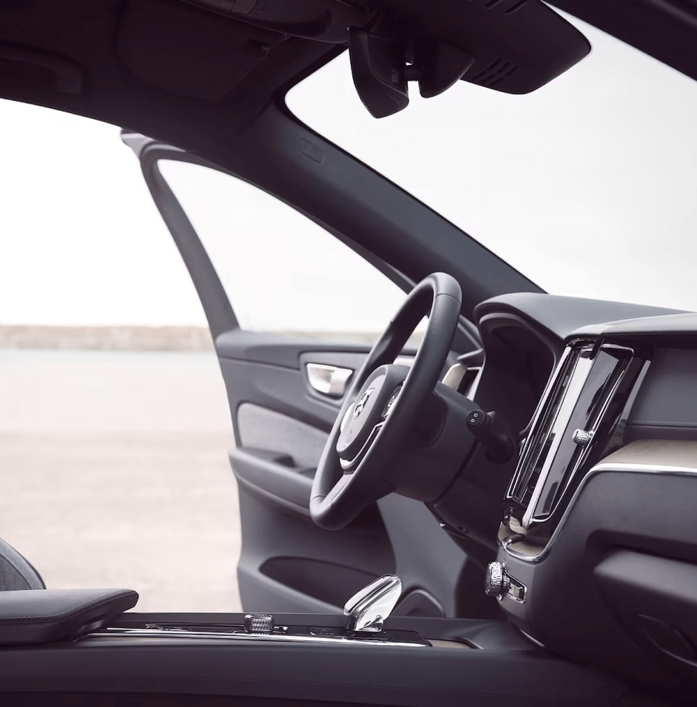 2024 Volvo XC60 vs. 2023 Volvo XC60 Interior & Exterior Dimensions
