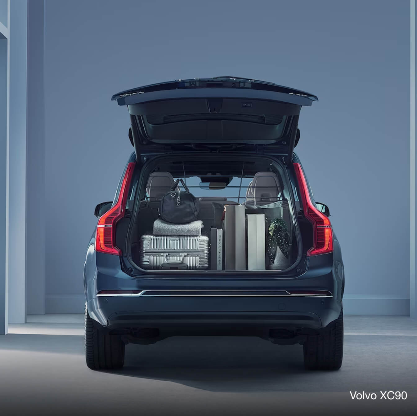 Volvo XC90 vs. Audi Q7 Interior & Dimensions