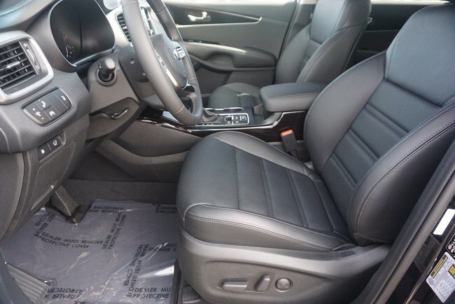 2019 Kia Sorento Interior.jpg