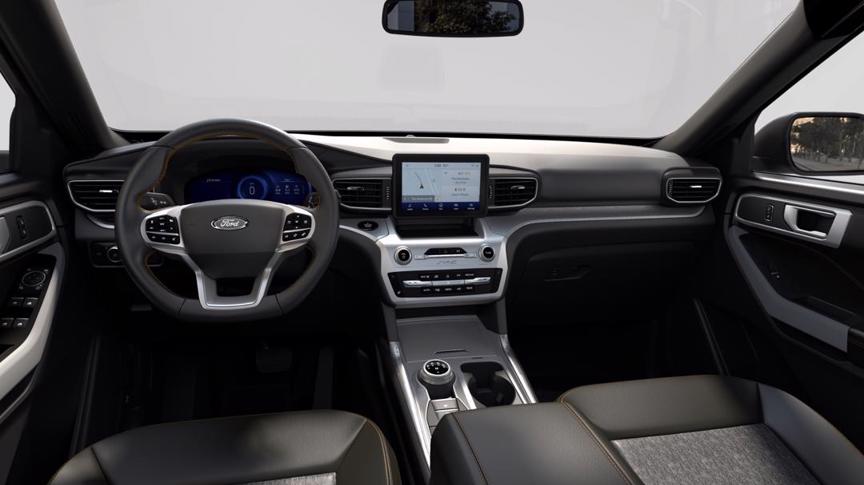 2022_ford_explorer_interior.jpg