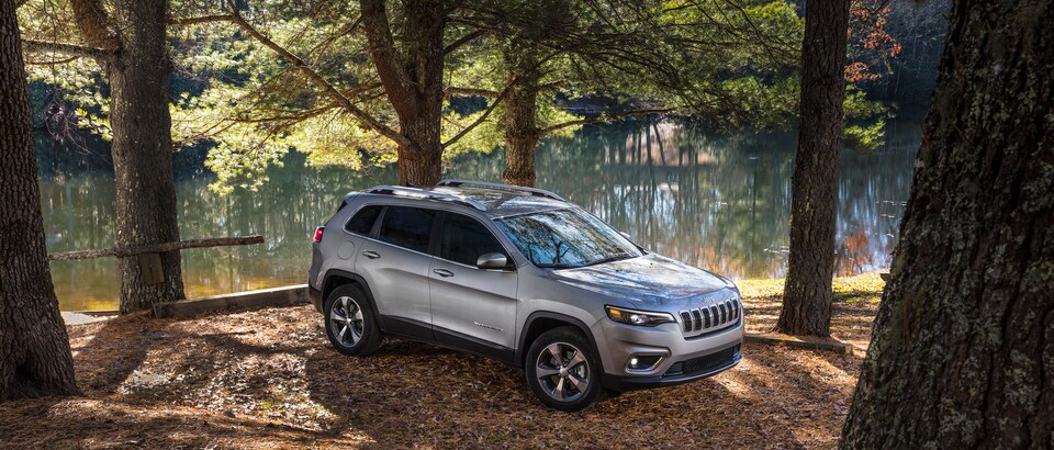 2019-Jeep-Cherokee-Limited-SUV-L03.png