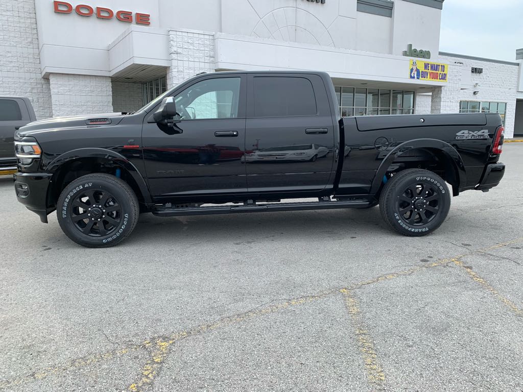 New Ram 2500 Laramie Crew Cab 4x4 6 4 Box Vin 3c6ur5fl8lg Car For Sale Contact Auto Dealer For Vehicle Availability And Best Price Offers Rogee