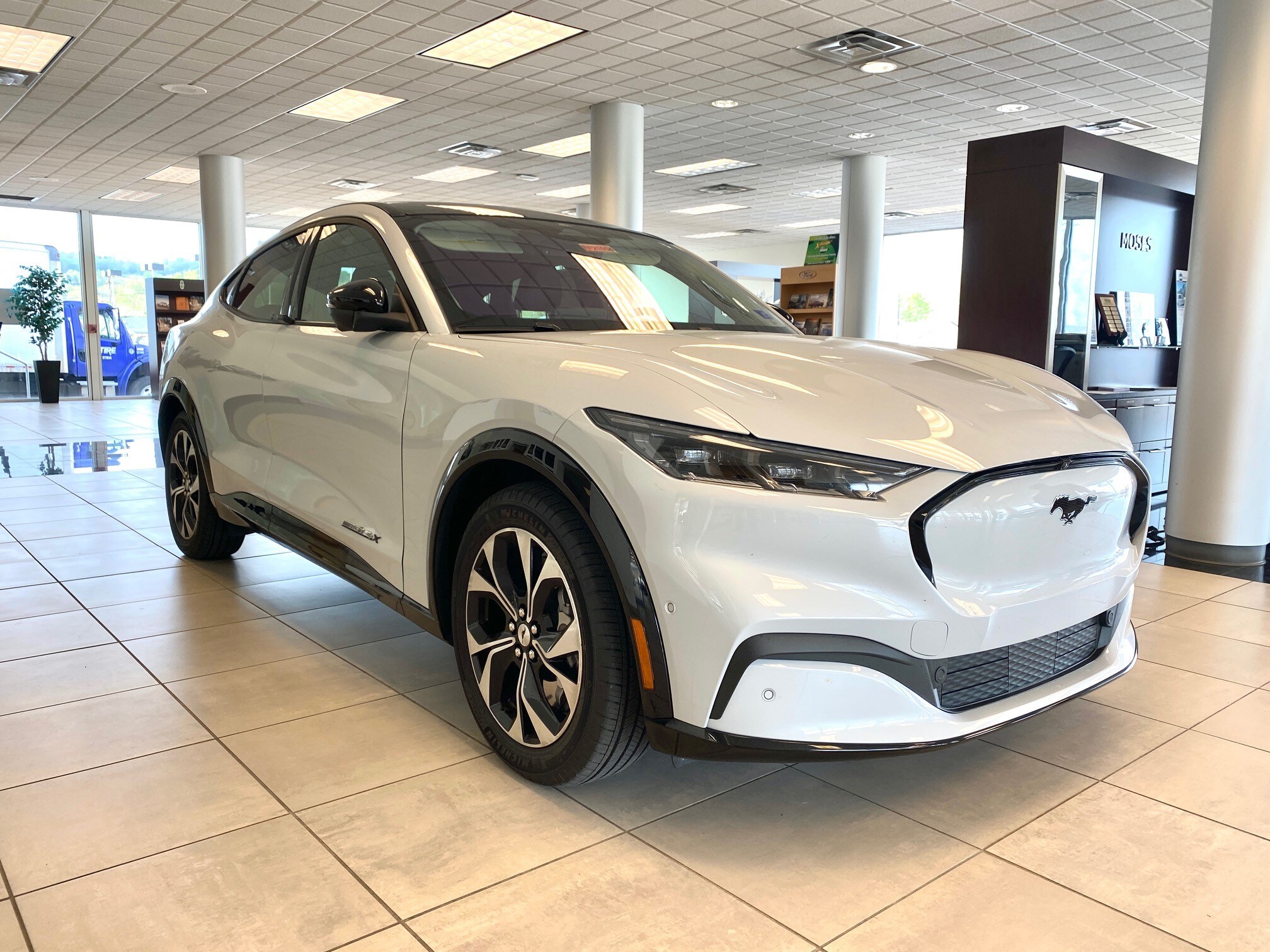 moses ford inside 3.jpg