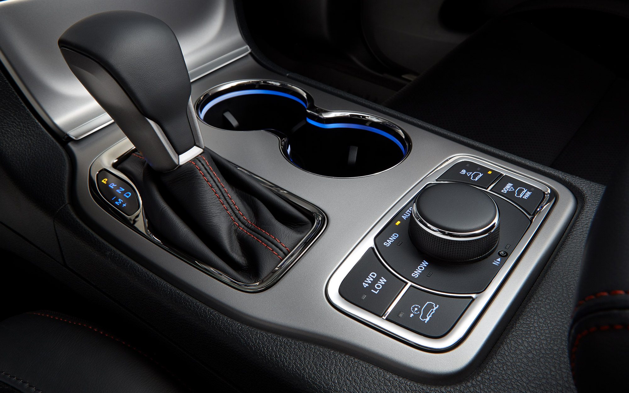 2018-Jeep-Grand-Cherokee-VLP-Capability-Pillar-Tralhawk-Selec-Terrain.jpg.image.2000.jpg