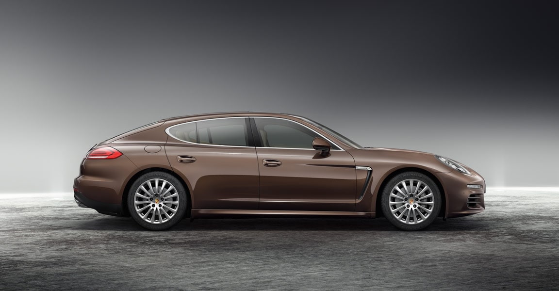 2013 Porsche Panamera.jpg