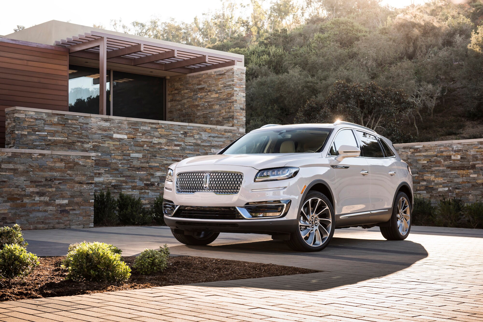 2020-lincoln-nautilus.jpg