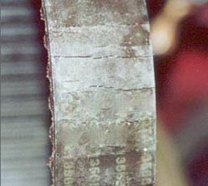 worn-timing-belt.JPG