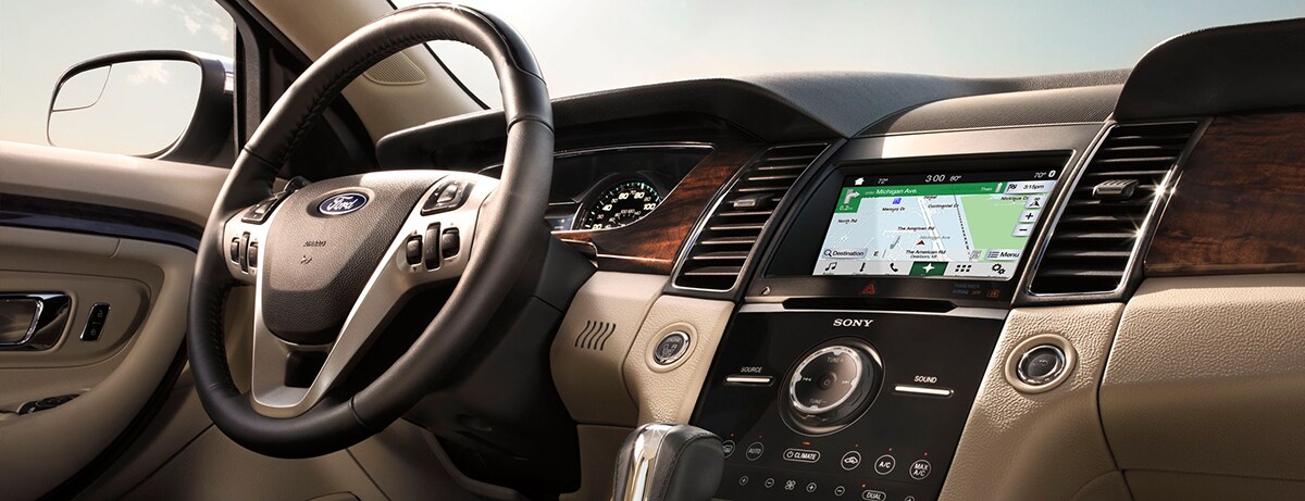 2017 Ford Taurus Interior