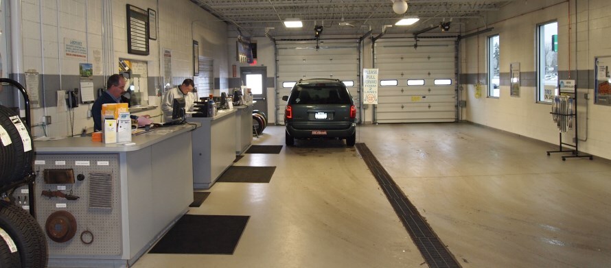 Auto Service Write-Up Area