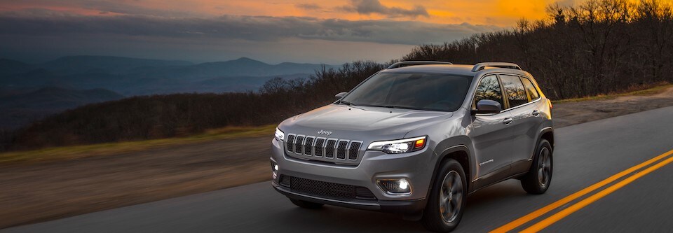 2019-Jeep-Cherokee-Limited-SUV-L01 (1).jpeg