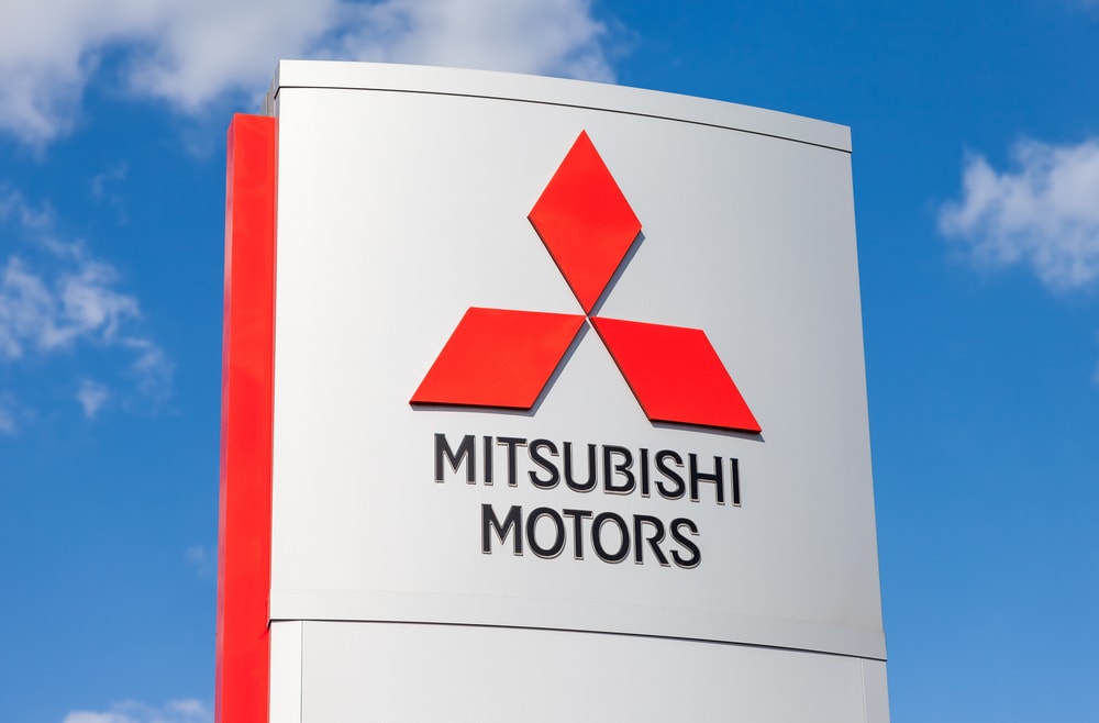 Mitsubishi Motors Sign 1000x658.jpg