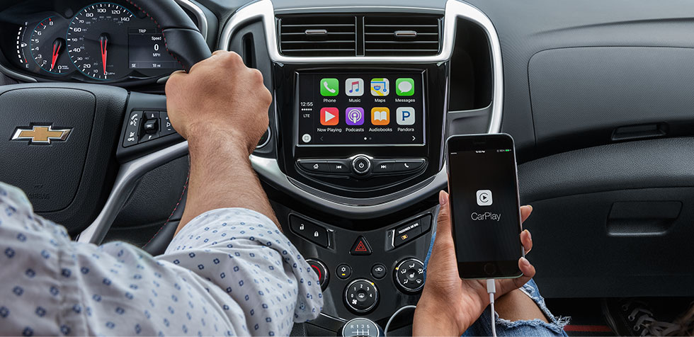 ca-2017-chevrolet-sonic-sedan-small-car-mo-connectivity-980x476-01.jpg