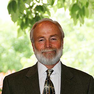 Lloyd Giffen