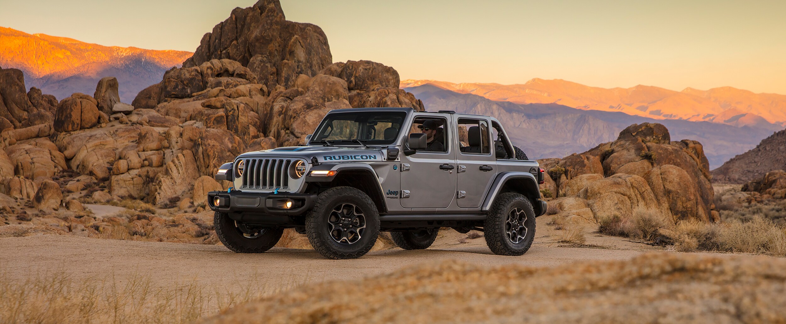 https://pictures.dealer.com/m/myjeepcllc/1780/6cd1a3db52229f1971eb3ca14e636e84x.jpg
