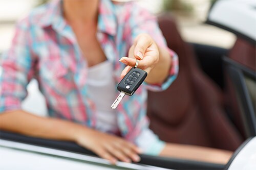 key-hand-500.jpg Bad Credit Car Loans St. Peters, MO.