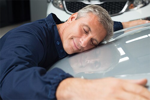 guy-hug-500.jpg Bad Credit Car Loans