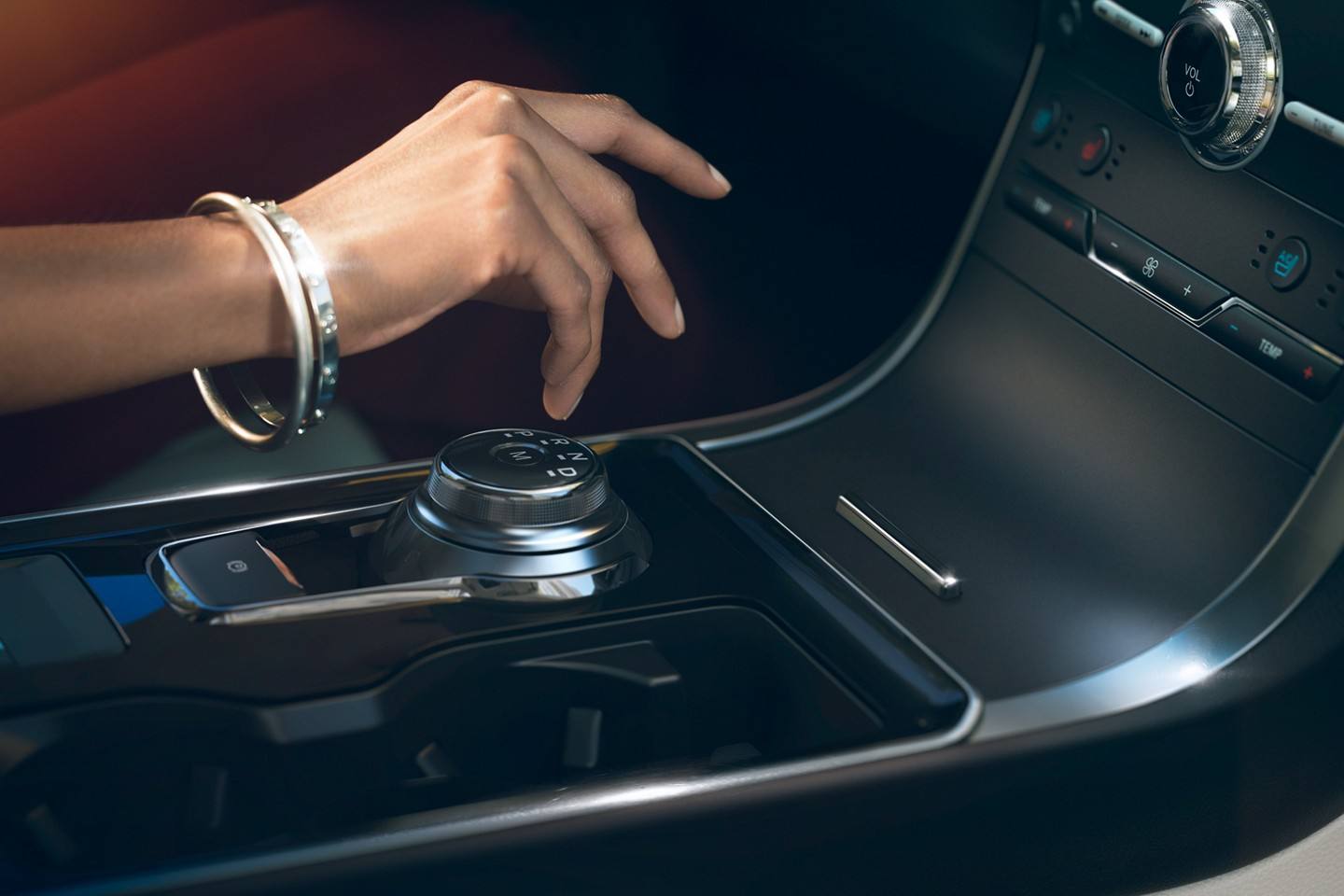 Rotary Shifter on the 2019 Ford Edge
