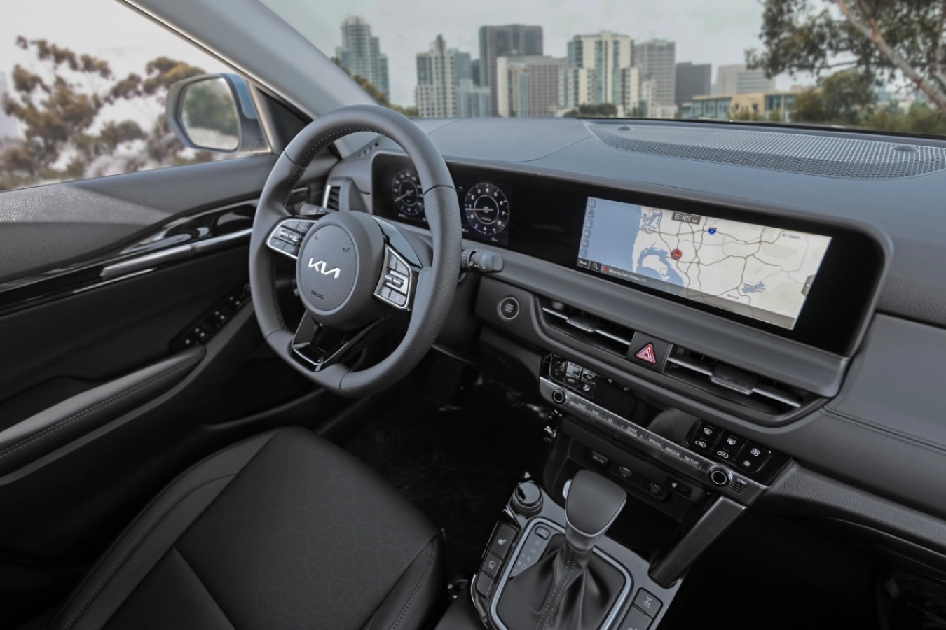 Palm Beach Kia Seltos Technology