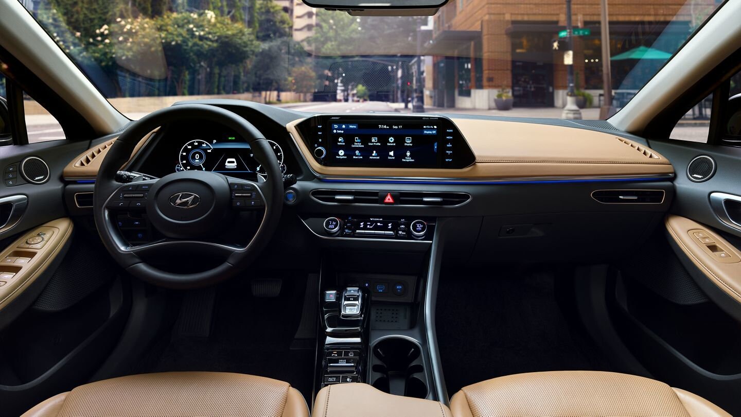 Upscale Interior Styling of the New 2020 Sonata with HD Display New 2020 Sonata Elegant Upscale Leather Interior with HD Display