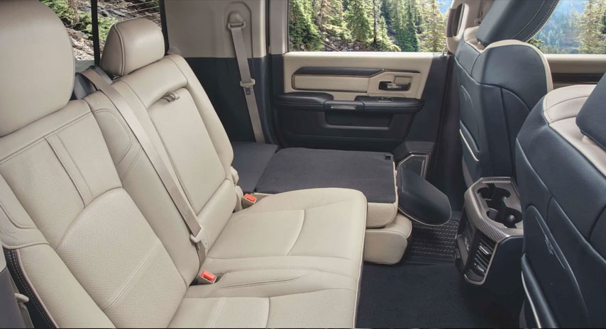 ram-2500-interior-seats.jpg