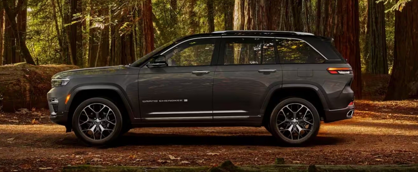 Arlington Heights Jeep Grand Cherokee exterior