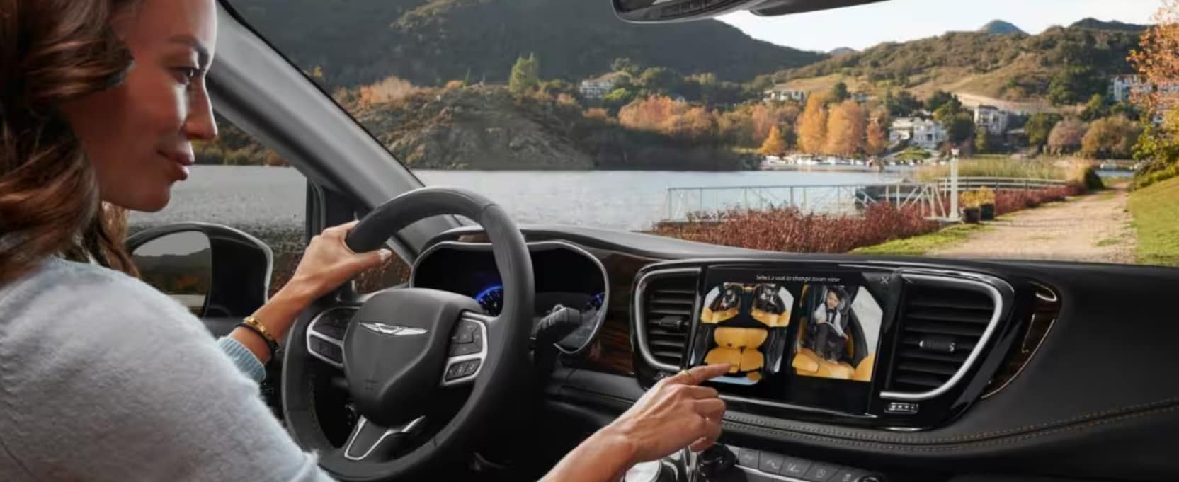 Chrysler Pacifica Hybrid near me Touchscreen