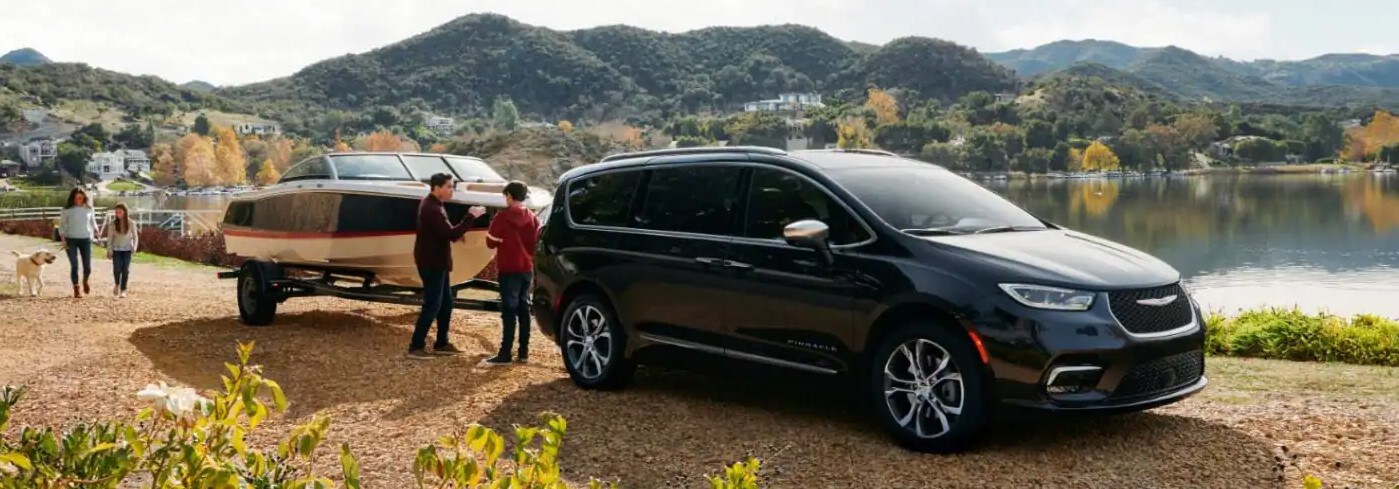 Family Minivan Chrysler Pacifica for Sale