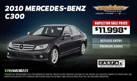 2010 Mercedes-Benz C300.png