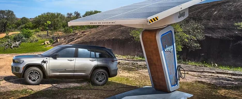 Jeep Grand Cherokee 4xe Jeep Grand Cherokee 4xe Off Road Charing Station