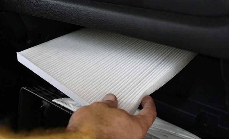 installing in-cabin air filter.png