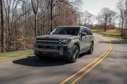 2025 Hyundai Santa Comparison Review